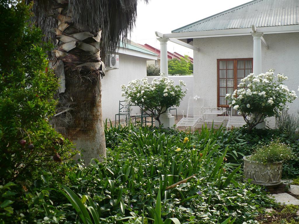 A Tapestry Garden Guest House Potchefstroom Eksteriør bilde
