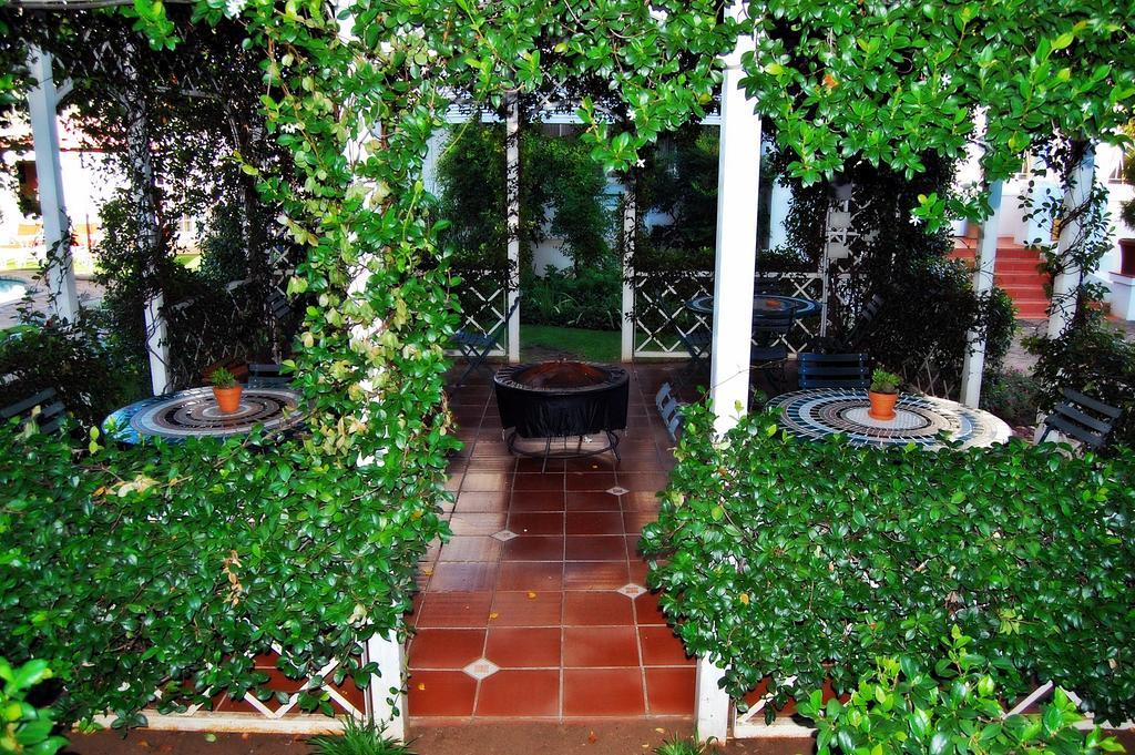 A Tapestry Garden Guest House Potchefstroom Eksteriør bilde