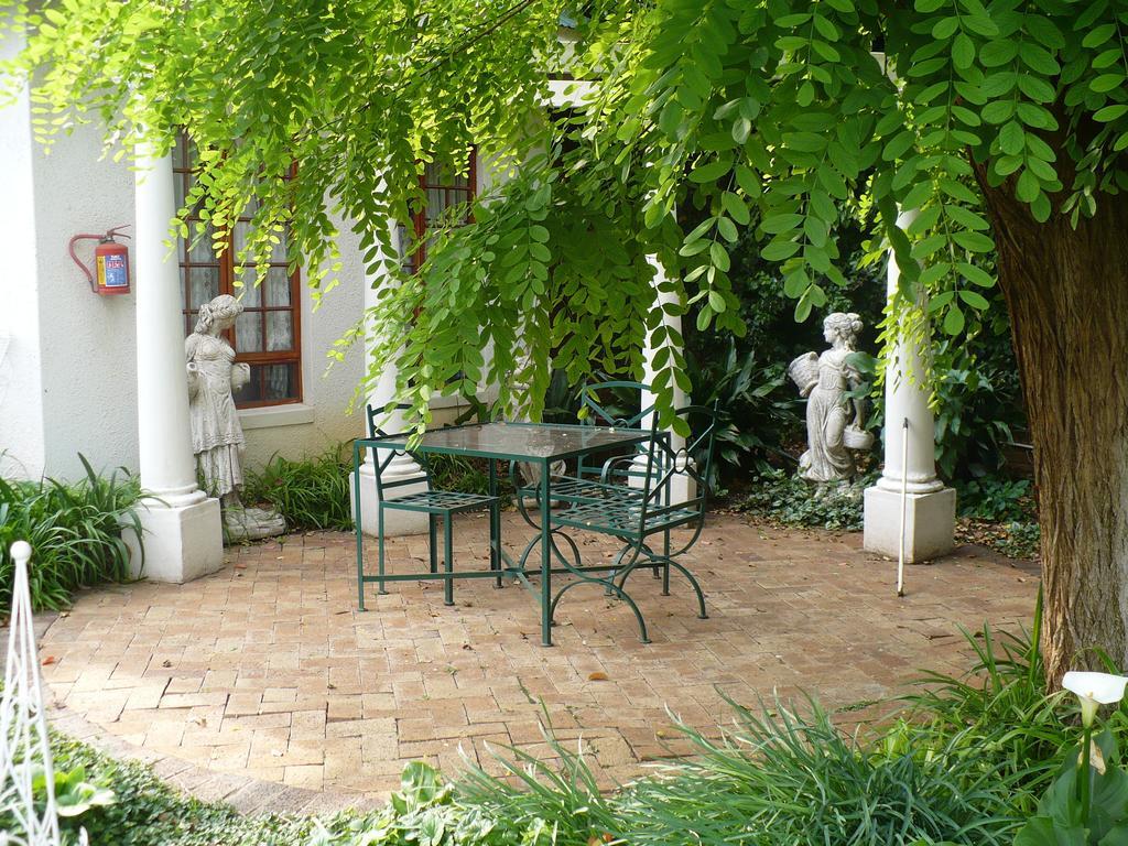 A Tapestry Garden Guest House Potchefstroom Eksteriør bilde