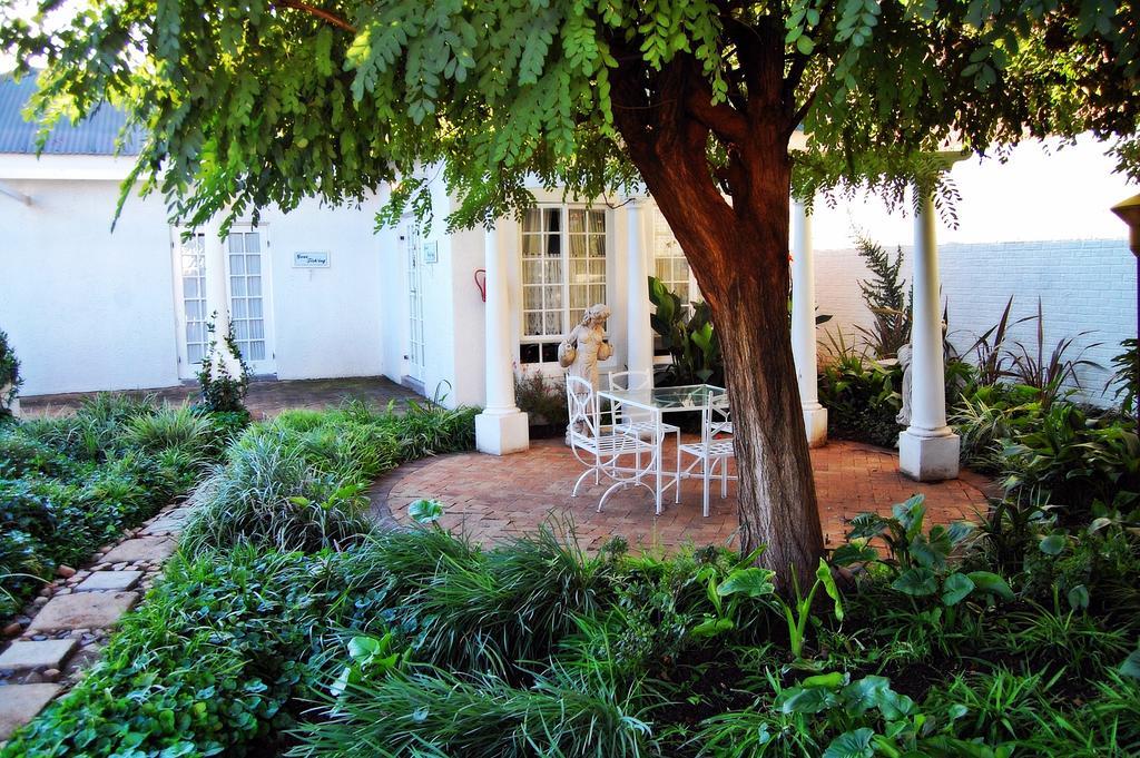 A Tapestry Garden Guest House Potchefstroom Eksteriør bilde